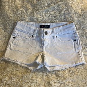 Guess jean shorts size 26